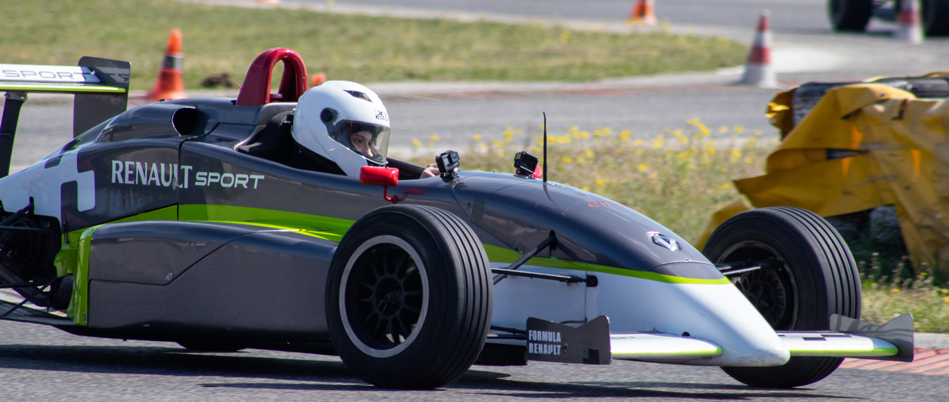 Formula Renault 1.6 élményvezetés versenypályán