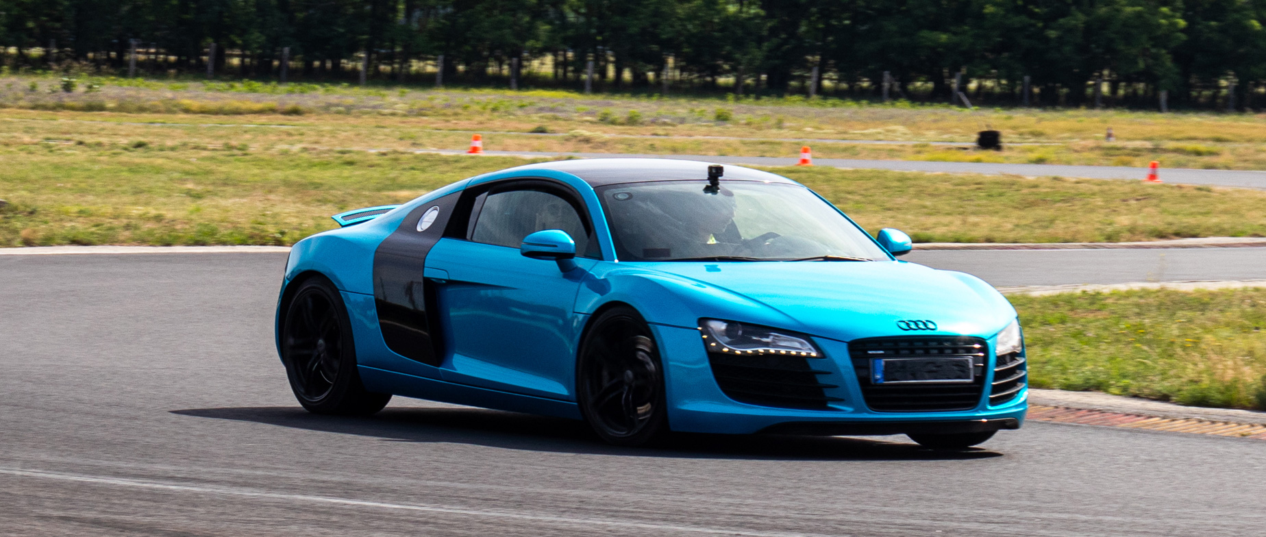 Audi R8 élményautózás a Kakucsringen