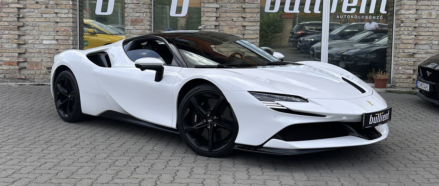 Ferrari SF90 Stradale élményvezetés – 1000 lóerő a Ferrari jövőjéből