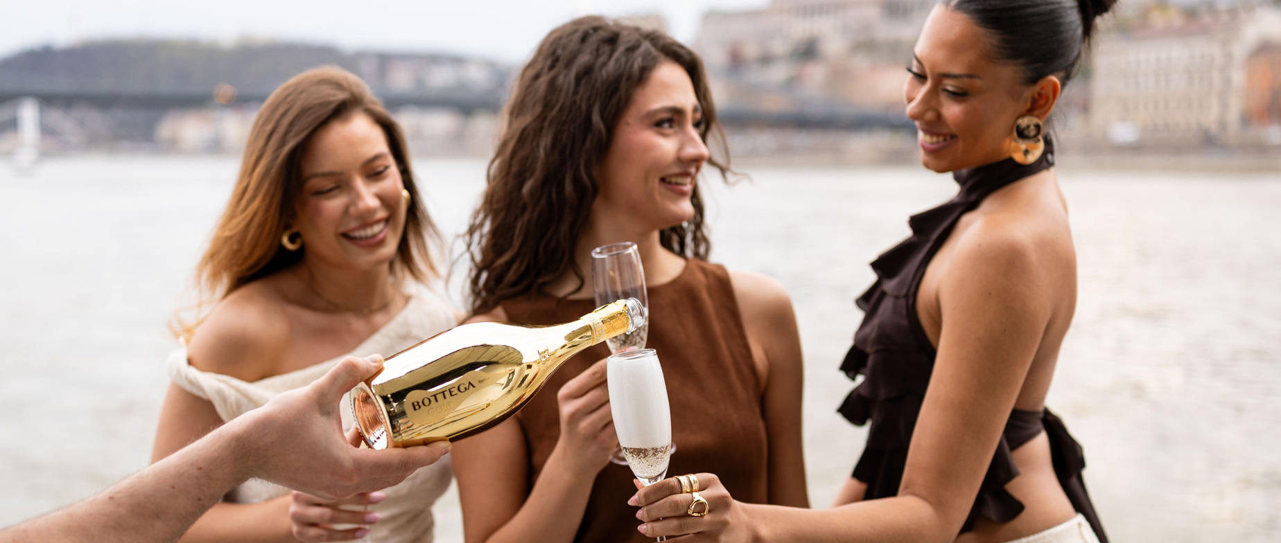 Sétahajós városnézés korlátlan Prosecco fogyasztással