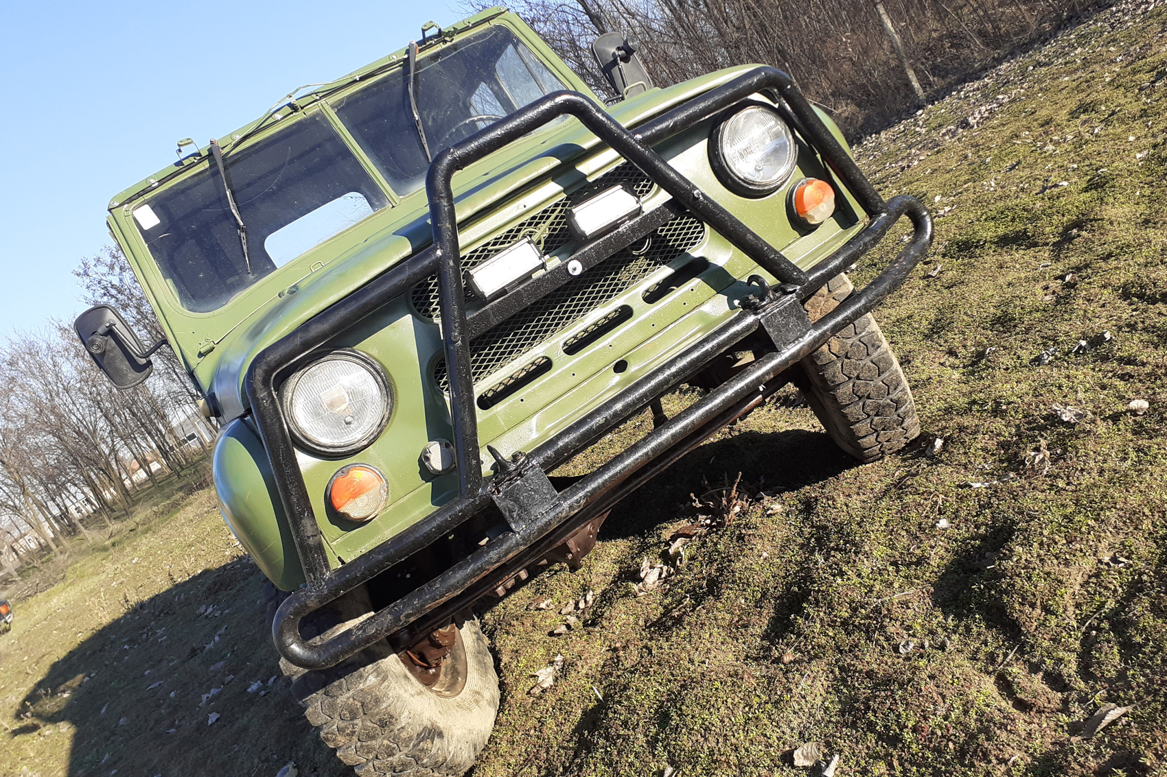 UAZ terepjáró legenda vezetés